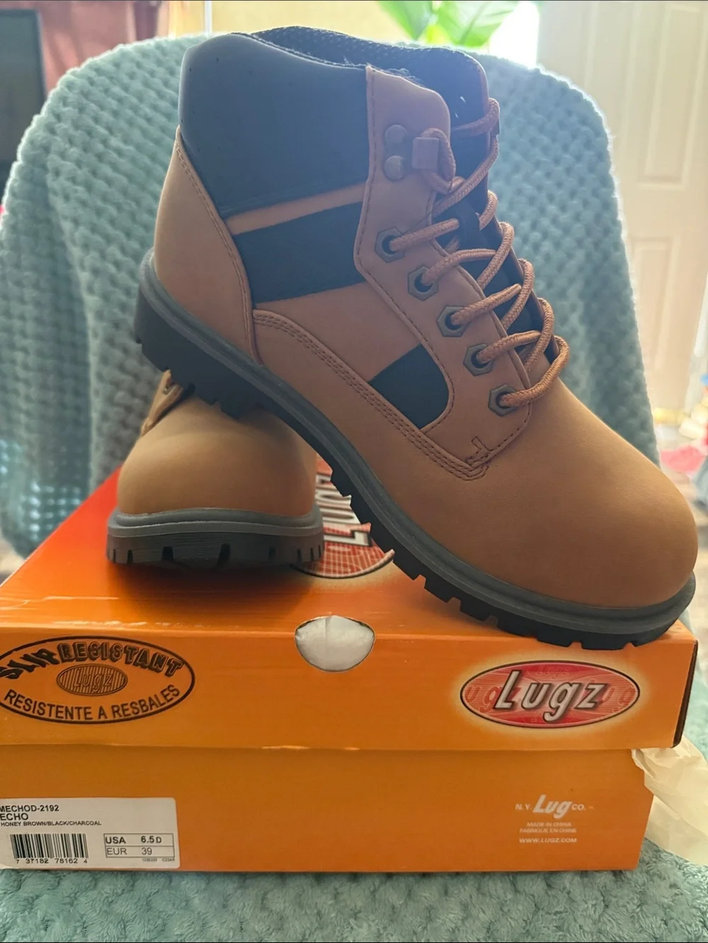 Lugz Tan and Black Lace-Up Men's Work Boots